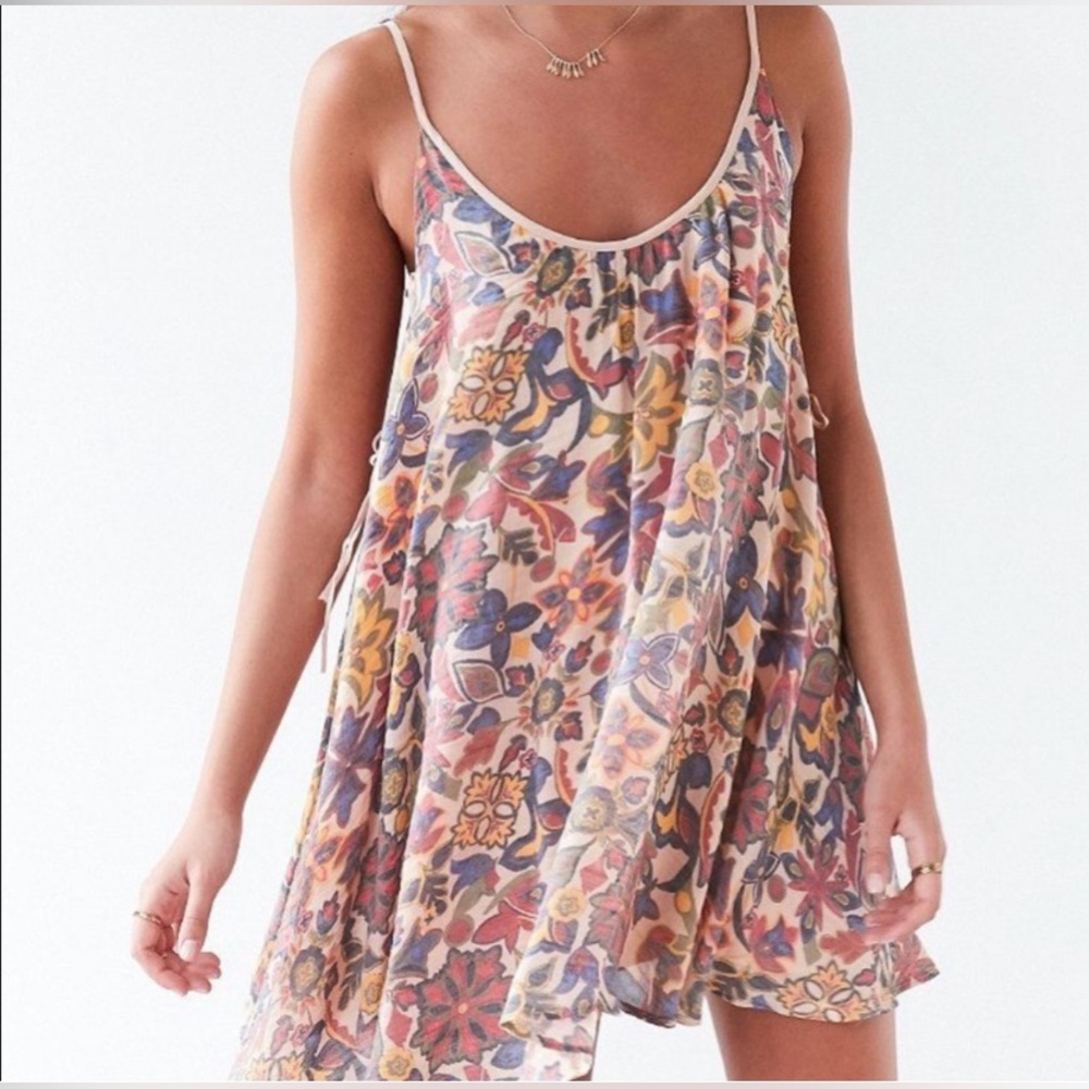 Kimchi Blue Boho Floral Dress 🌴 - Picture 1 of 9